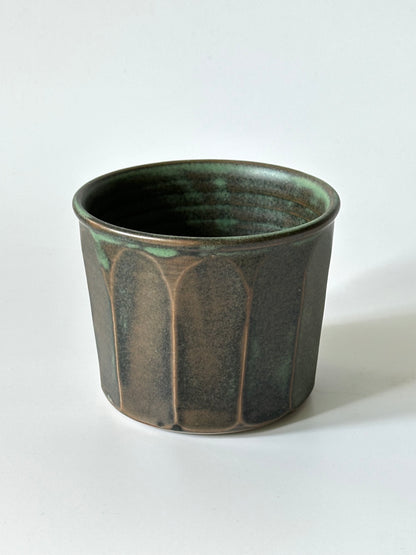 faceted cup