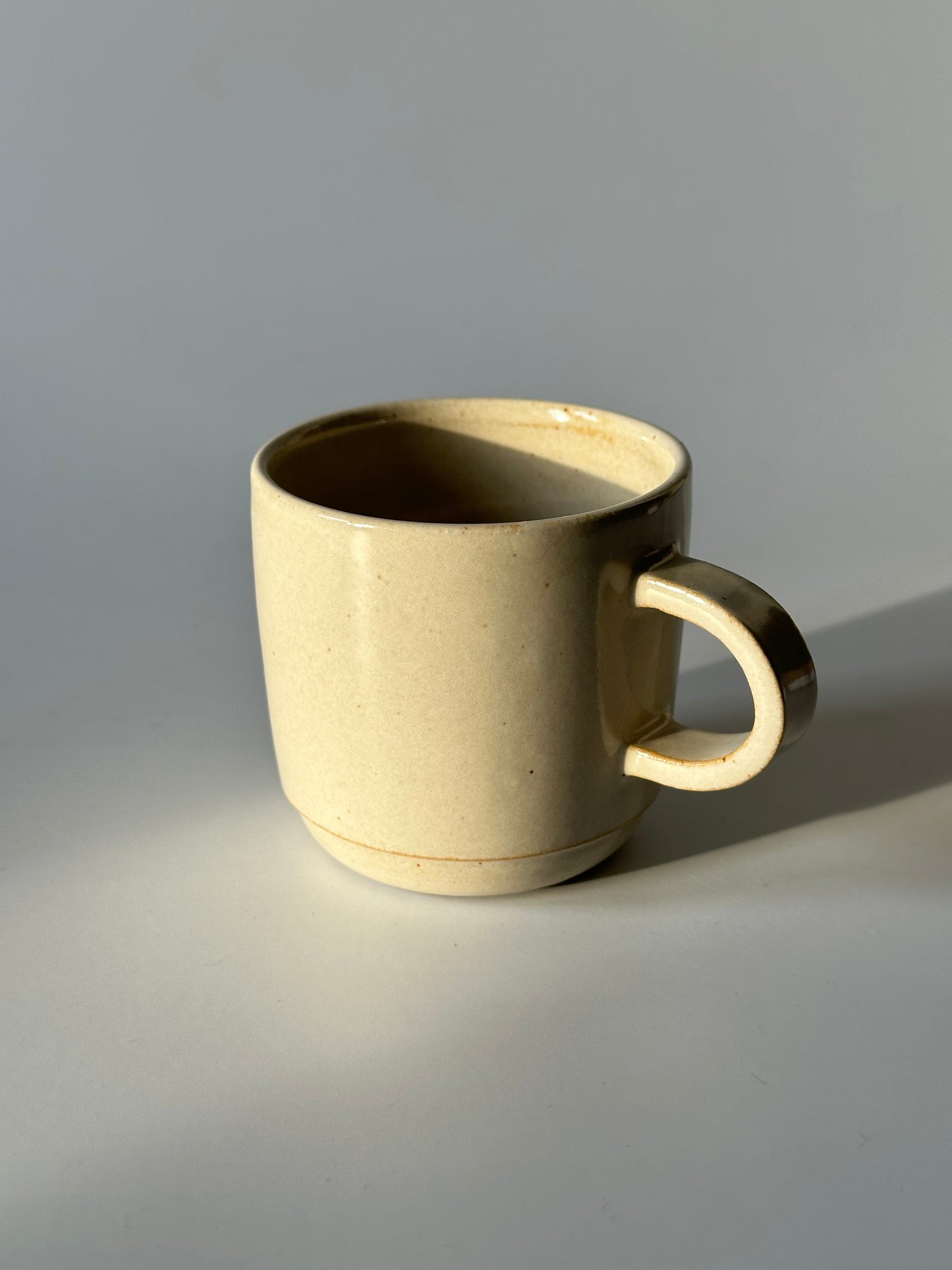 espresso cup w/ handle