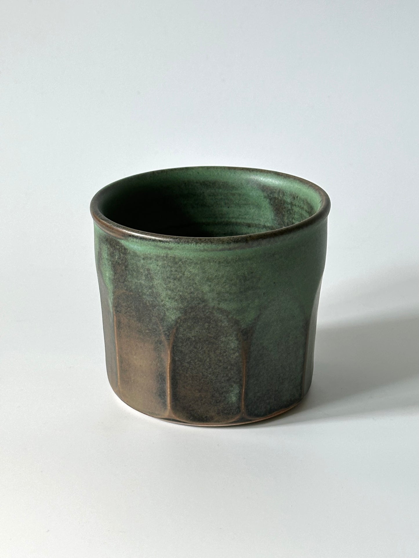 faceted cup